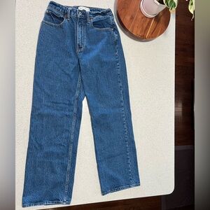 Abercrombie 90s Relaxed Jeans - High Rise - Curve Love - size 27s